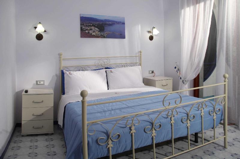 Bed and Breakfast The Reef Península Sorrentina Exterior foto